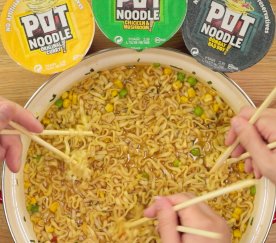 Pot Noodle Chicken & Mushroom 12x 90g